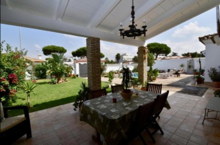 Villa Mencal Chiclana de la Frontera Eksteriør bilde